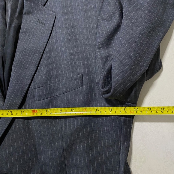 John Varvatos Star Men Delancy Pinstripe Wool Blazer Gray, 44R - Picture 13 of 15